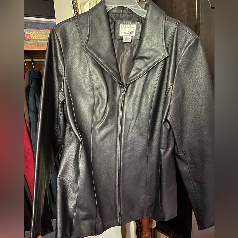 Women’s Leather Jacket Medium